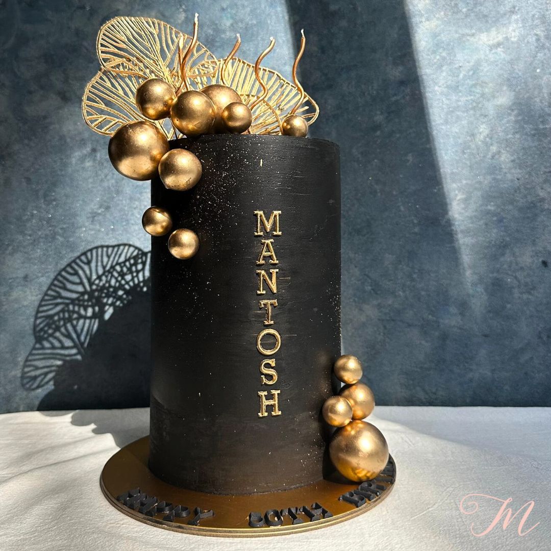 Black and Gold Cake