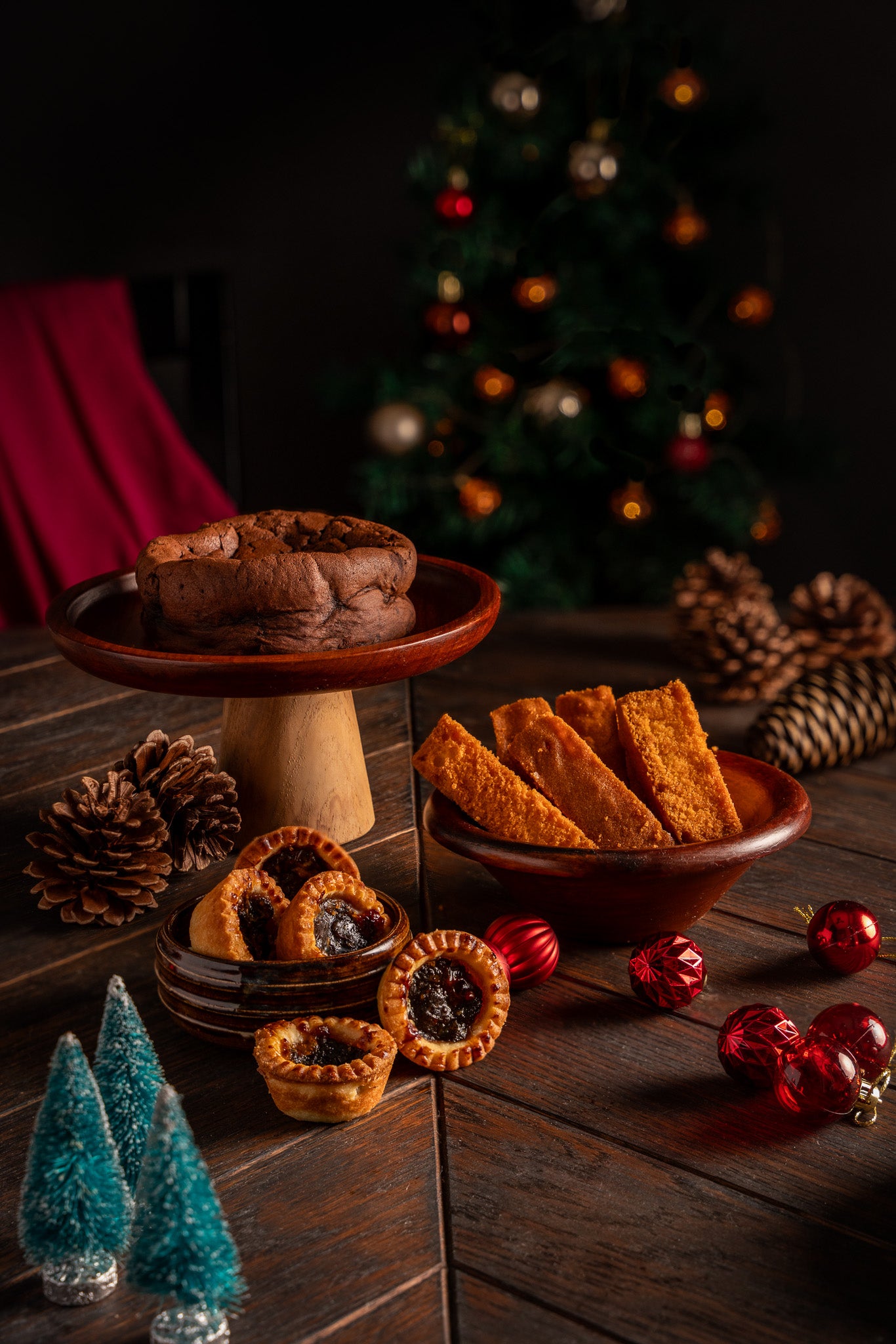✨ Limited Edition Christmas Tiffin — Small-Batch Festive Trio 🎄 (Only 20 Sets)