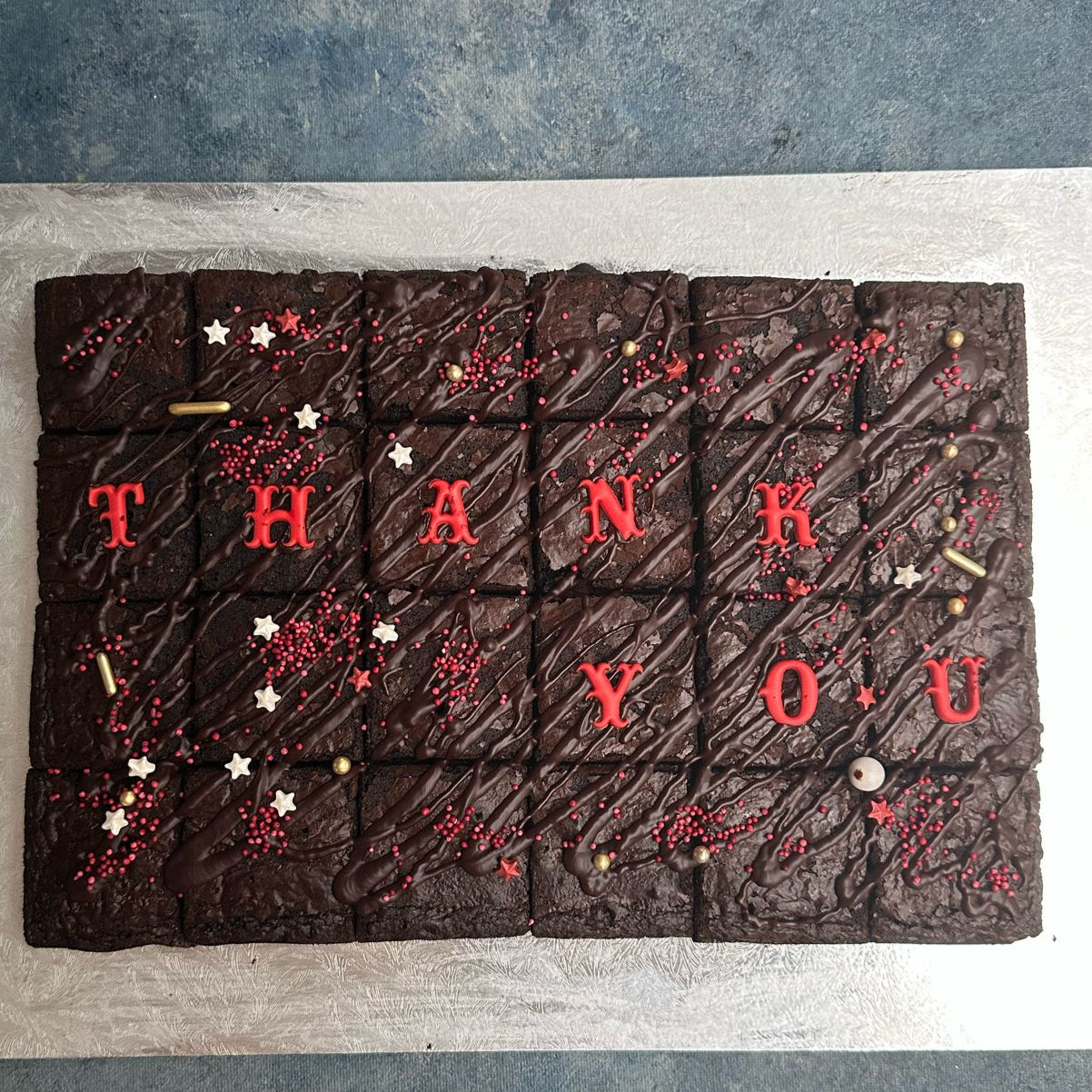 Brownie Sheet (24 Portions) — Sprinkles & Personalisation