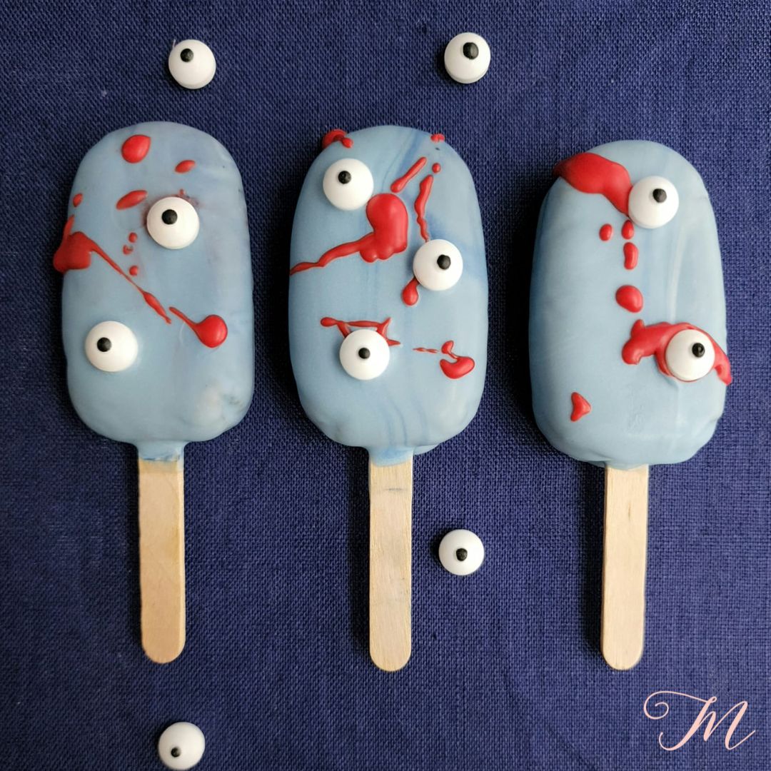 Spooky Eyeballs Cakesicles