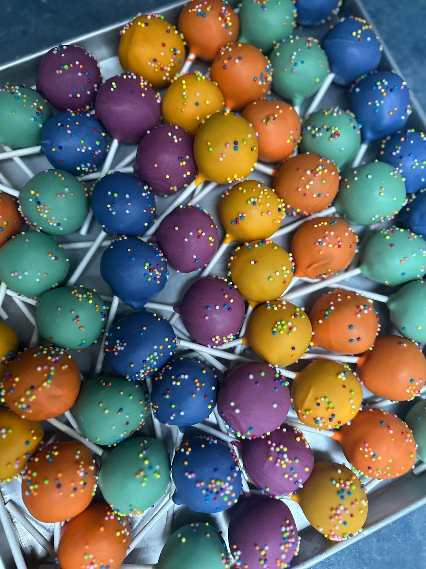 Cake Pops (Free Delivery)