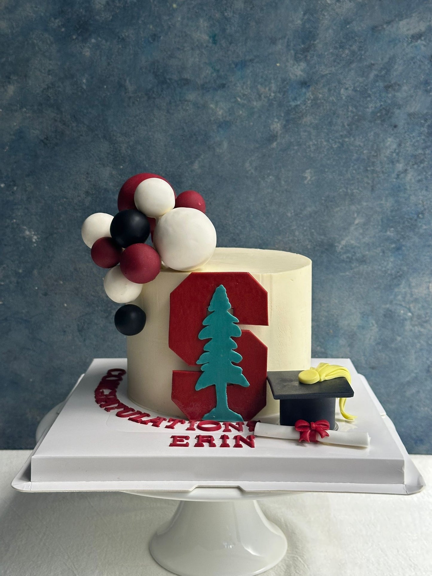 University Collection Celebration Cake