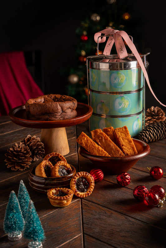 ✨ Limited Edition Christmas Tiffin — Small-Batch Festive Trio 🎄 (Only 20 Sets)