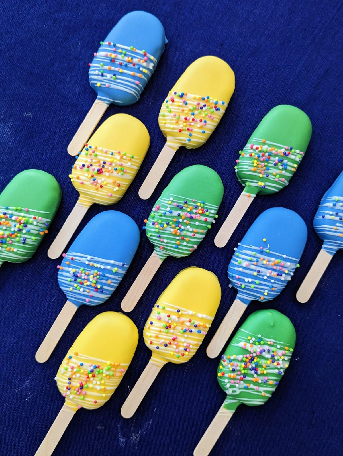 Cakesicles with Sprinkles